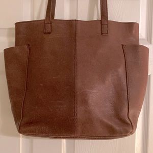 Duluth Trading Brown Leather Lifetime Zip Tote